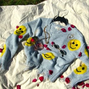Buy this COMFY no comment sweater for any casual event